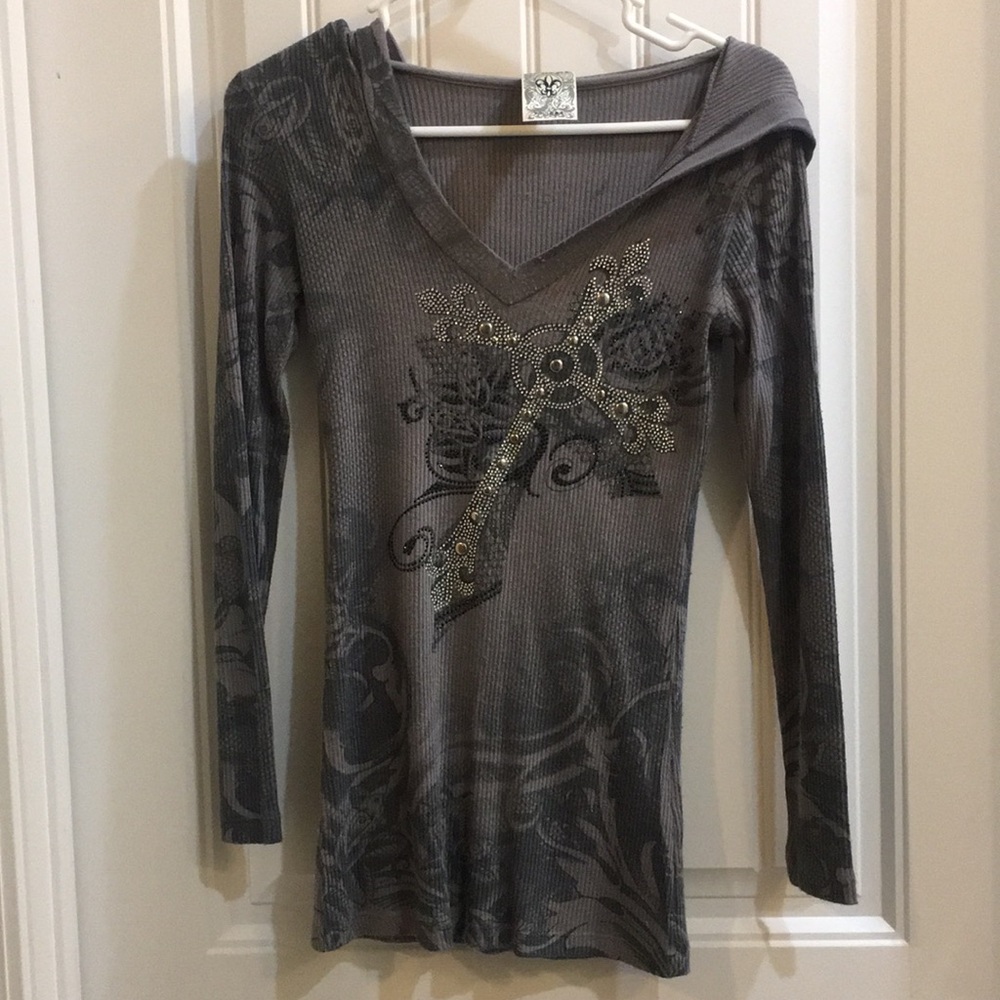 Top w/hood. Cross & fleur de lis embellishments